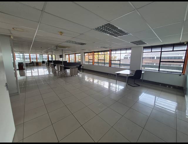 313M² OFFICE TO LET IN RIVONIA